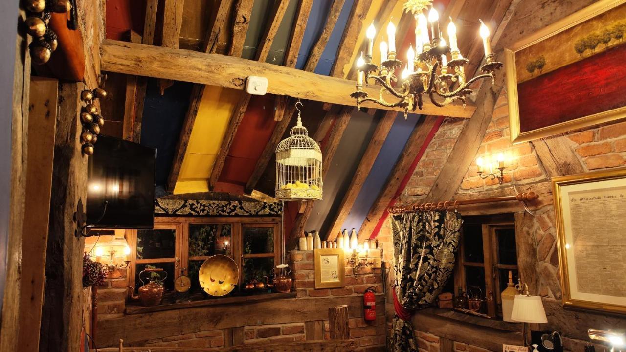 Wizards Thatch Luxury Suites Alderley Edge Extérieur photo
