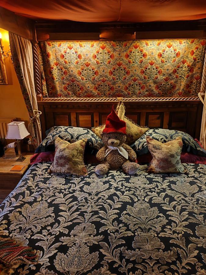 Wizards Thatch Luxury Suites Alderley Edge Extérieur photo
