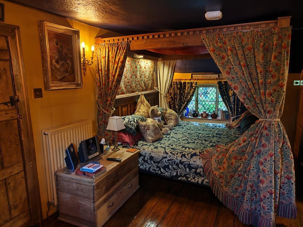Wizards Thatch Luxury Suites Alderley Edge Extérieur photo